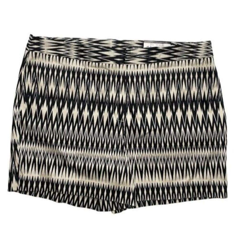 Worthington Black‎ Cream Pockets Stretch 5" Shorts Sz 16 NEW